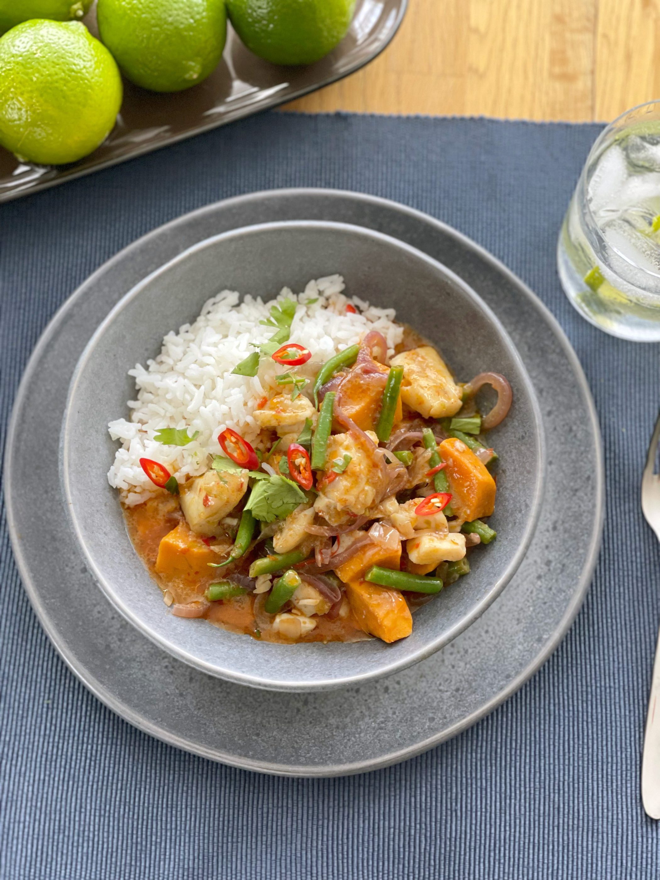 Reis mit Pangasius Curry
